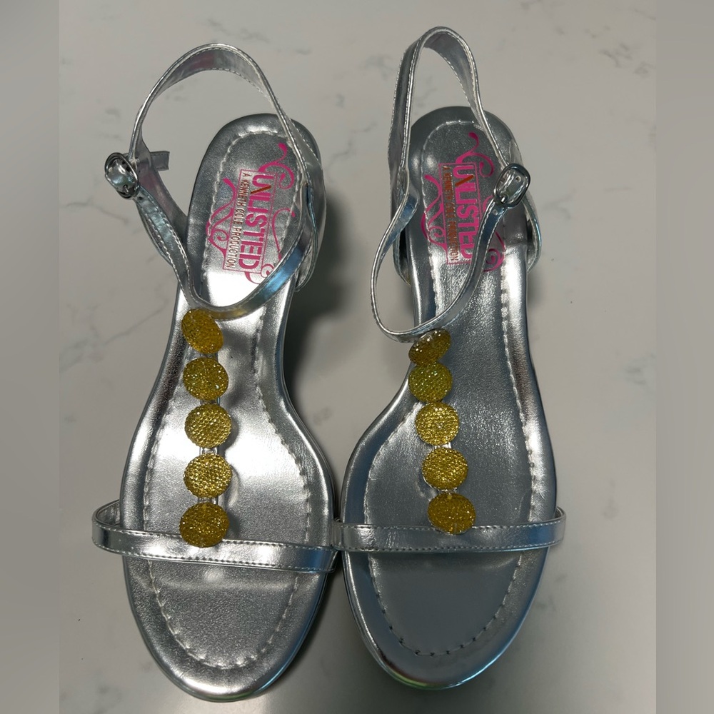 Unlisted Silver/Gold Kitten Heels. Size 7.5 M